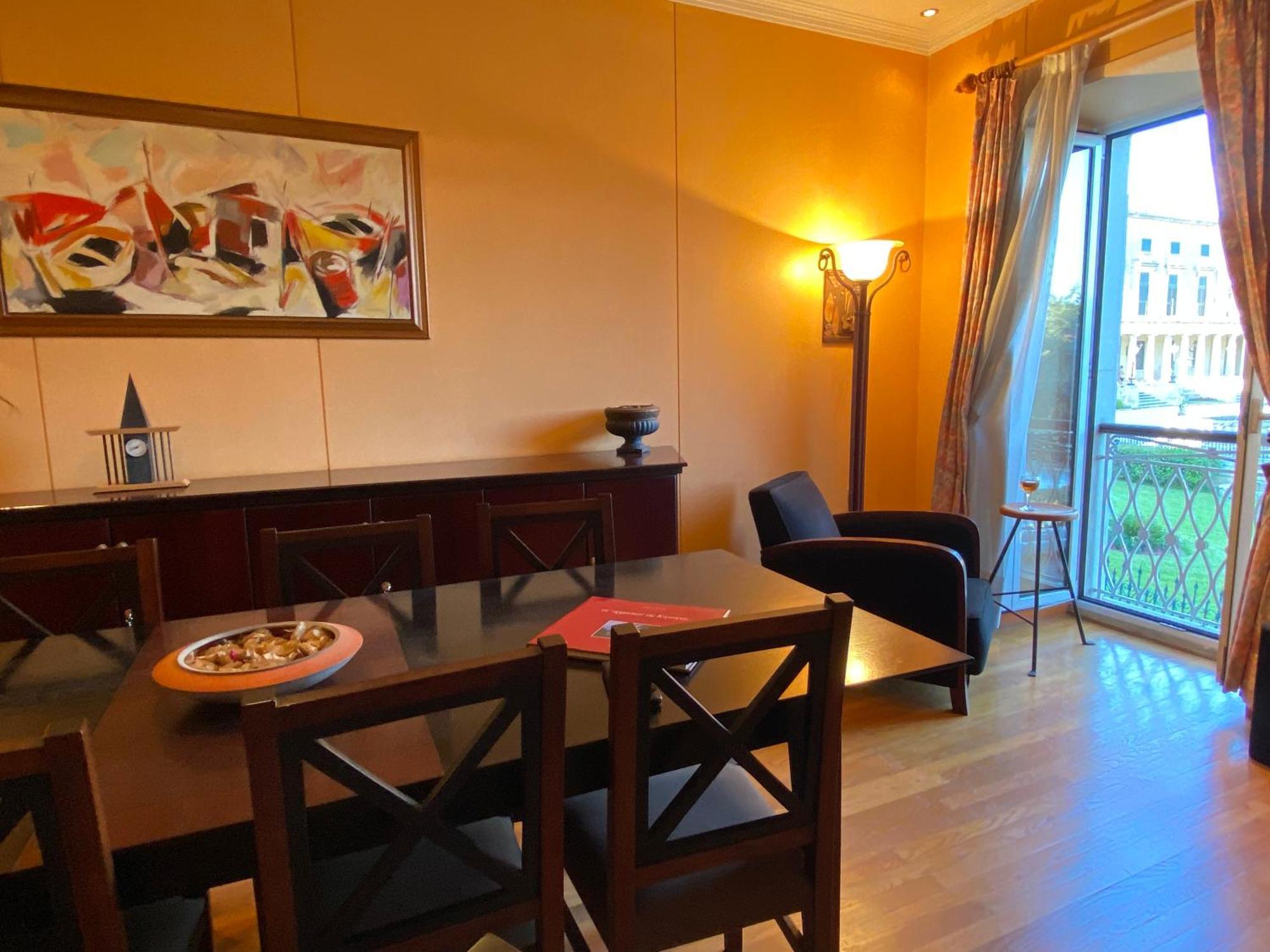 Palazzo Luxury Suite - View To Liston Square & Old Fortress Of Corfu Old Town Екстер'єр фото